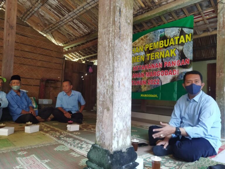 gambar_PELATIHAN PEMBUATAN PERMEN TERNAK GAPOKTAN MARGODADI